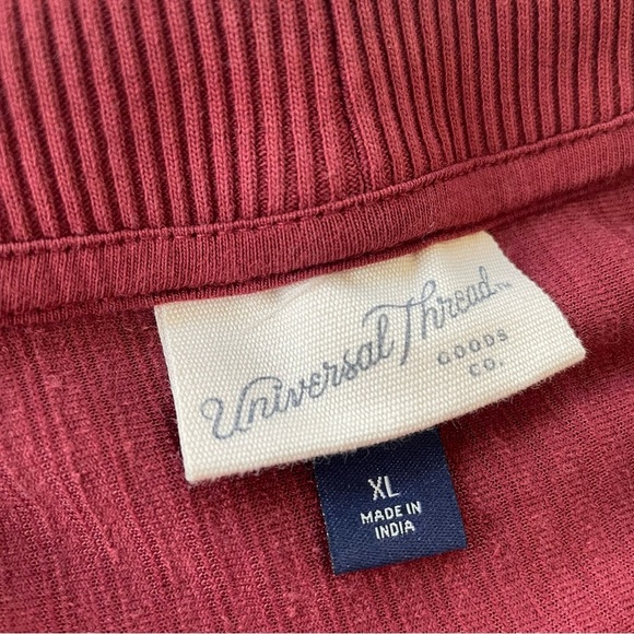 Target Universal Thread Women's Burgundy Wide Ribbed Corduroy Quarter Zip Sz XL - Picture 5 of 9